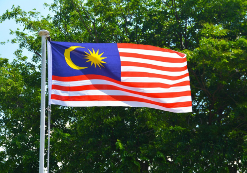 8 công ty thường xuyên tuyển người Việt làm việc tại Malaysia giao tiếp IELTS