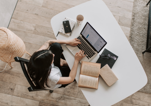 Học IELTS cho người mất gốc, nên hay không nên Giao tiếp IELTS