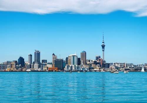 Làm việc ở New Zealand, được và mất giao tiếp IELTS