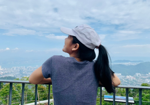 Nhìn lại 18 tháng làm việc ở Malaysia giao tiếp IELTS